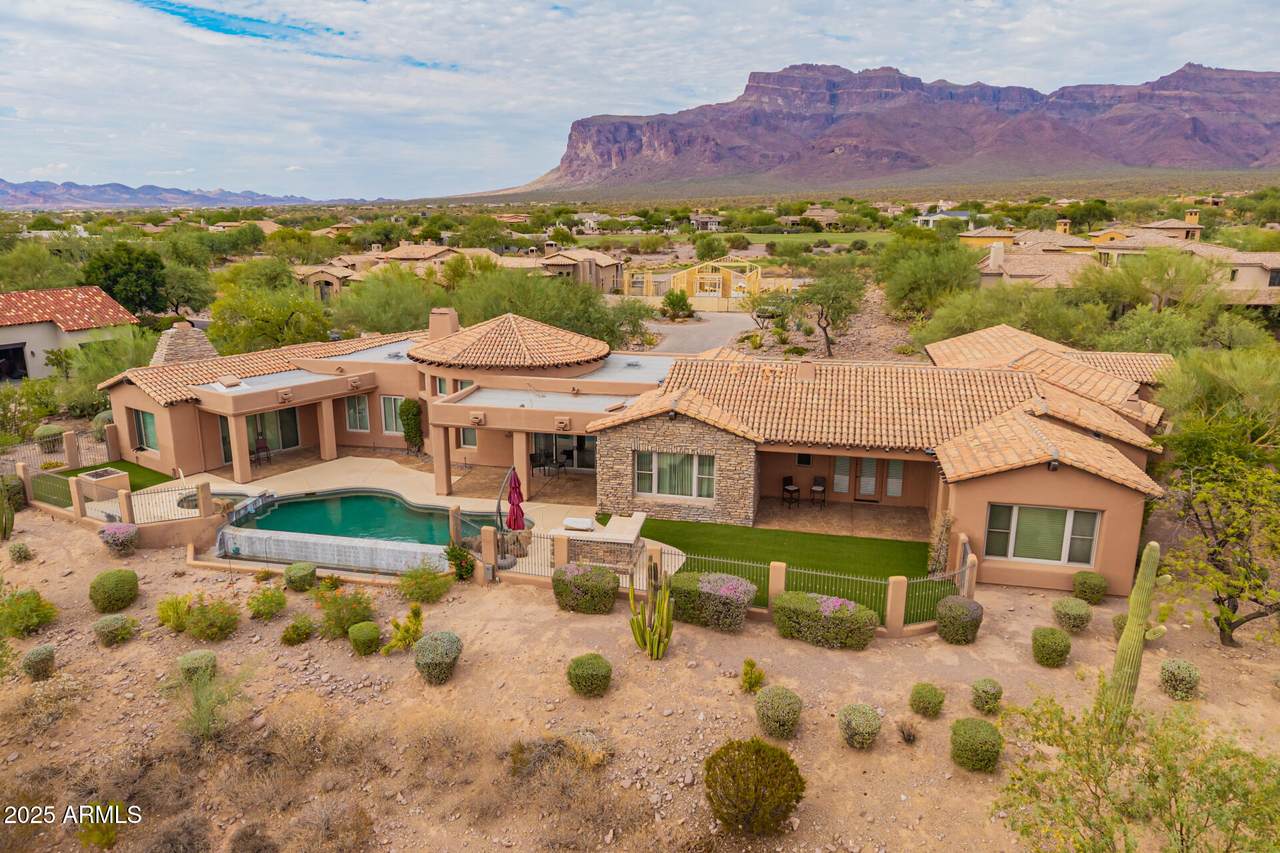 7081 Juniper Village Drive - Photo 1