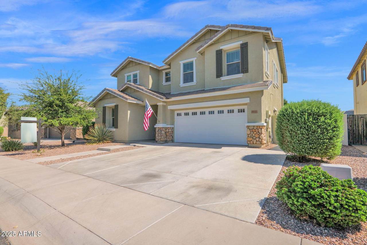 3035 Russell Street - Photo 1