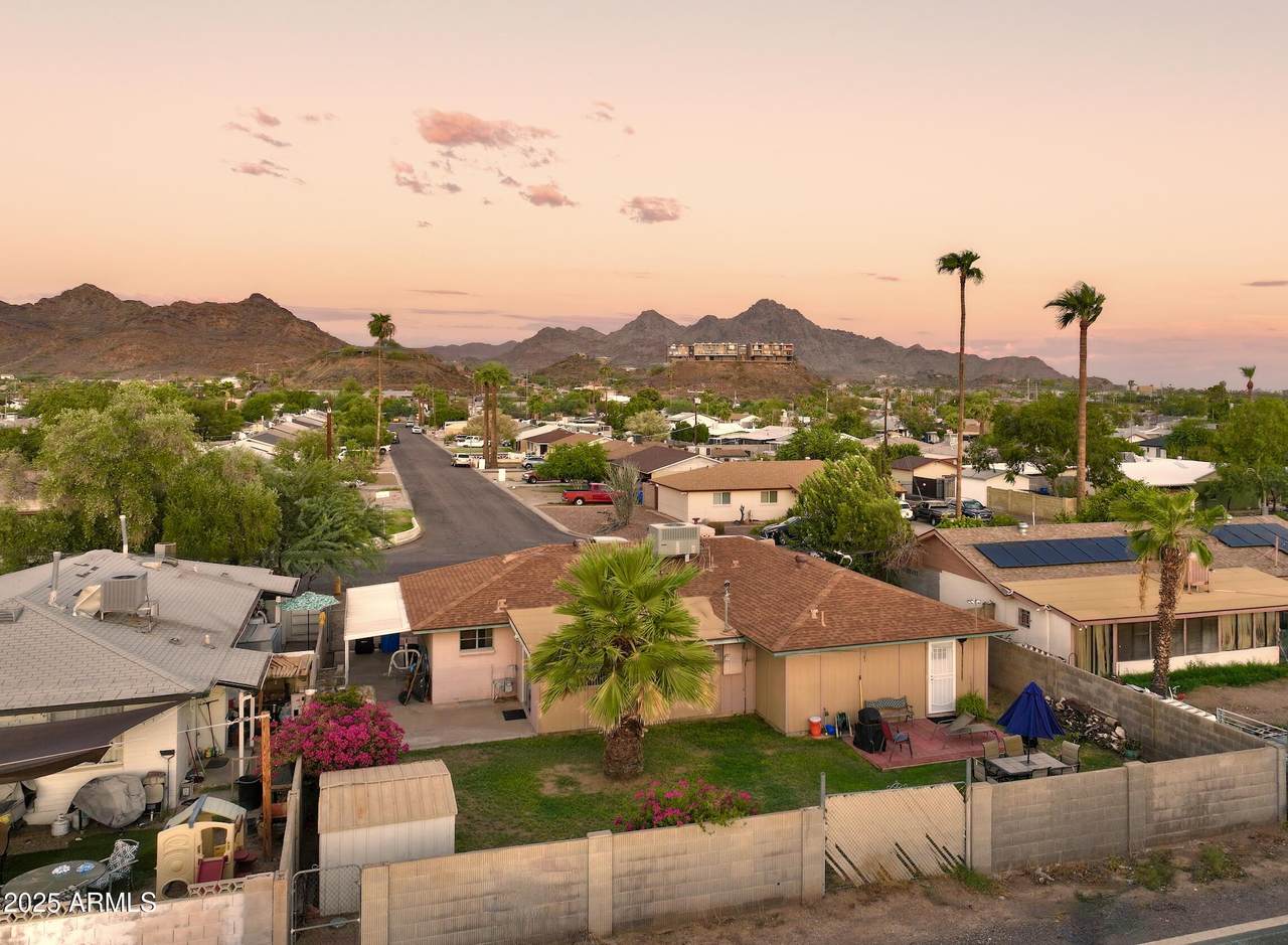 8514 8TH Street - Photo 1