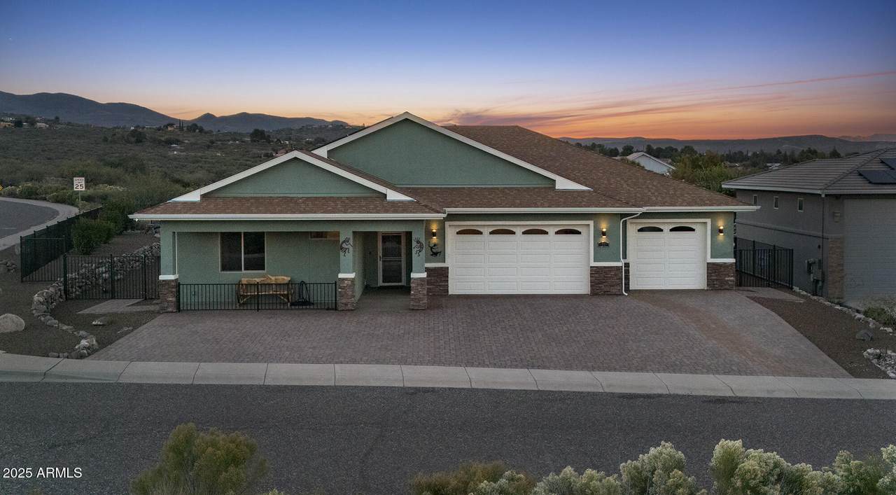 1780 Buena Vista Drive - Photo 1