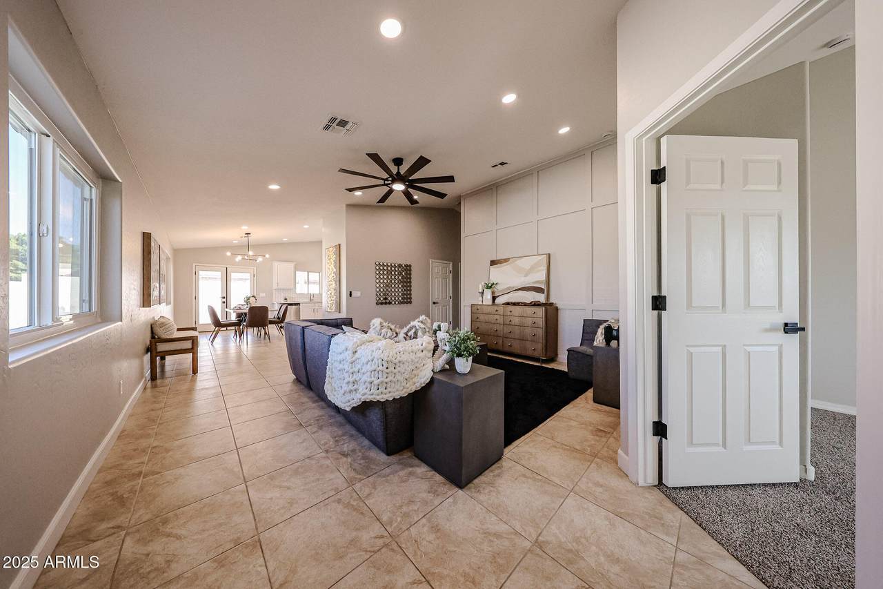 10334 Diamond Avenue - Photo 1