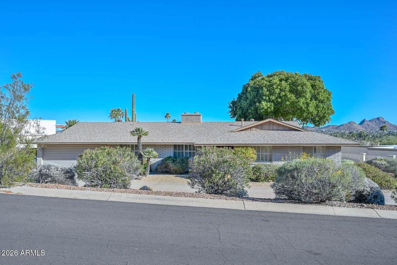 13013 Surrey Circle - Photo 1