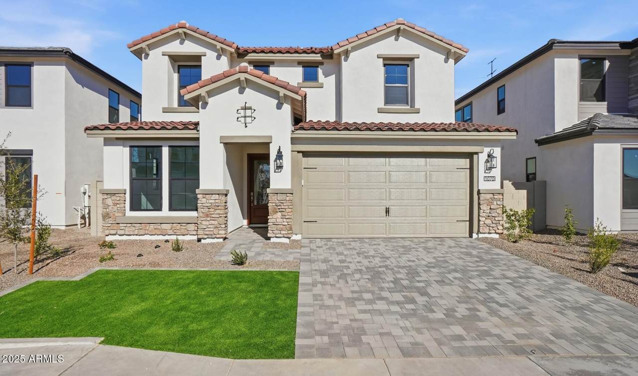 1070 Yellowstone Place - Photo 1