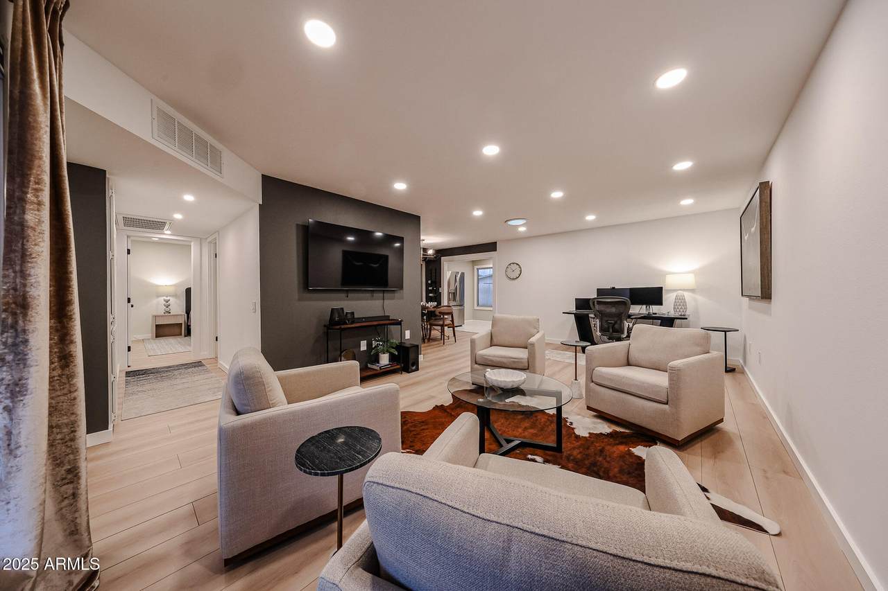 17037 106TH Avenue - Photo 1