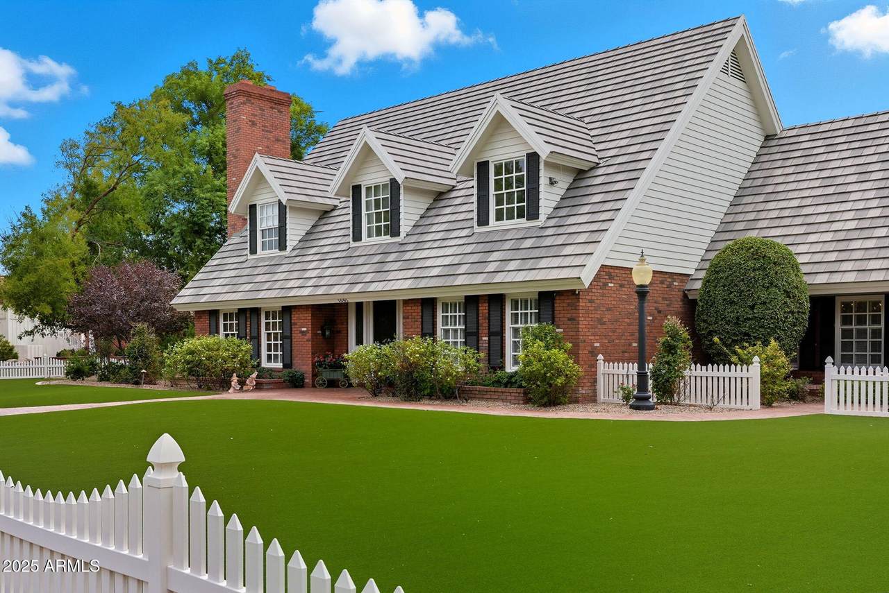 1001 Caroline Lane - Photo 1