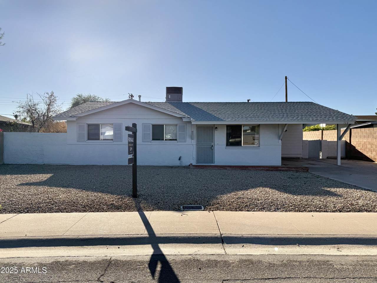 713 Campus Drive - Photo 1