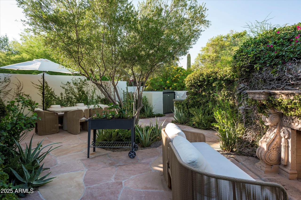 5101 Casa Blanca Drive - Photo 1