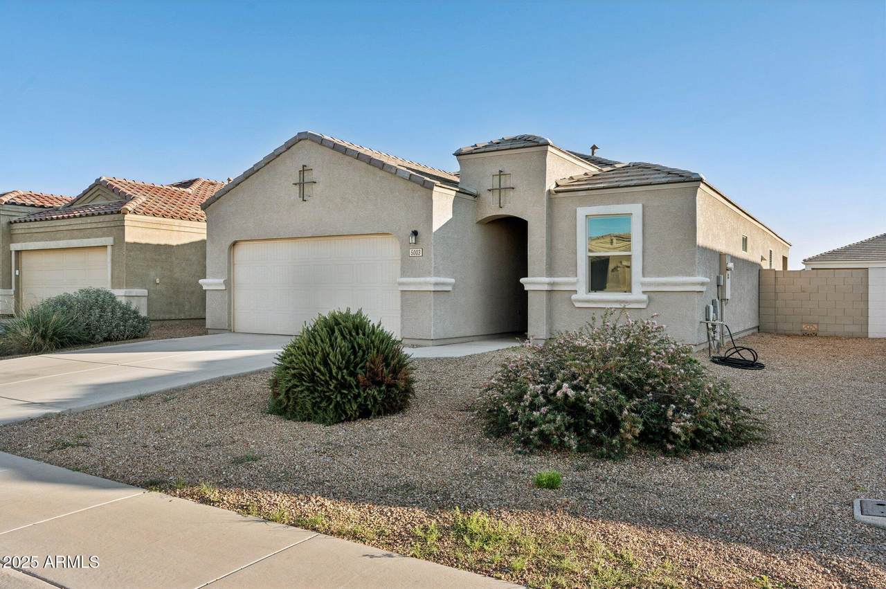 5003 Smoky Quartz Road - Photo 1