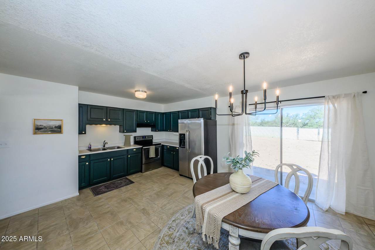 785 Country Club Drive - Photo 1