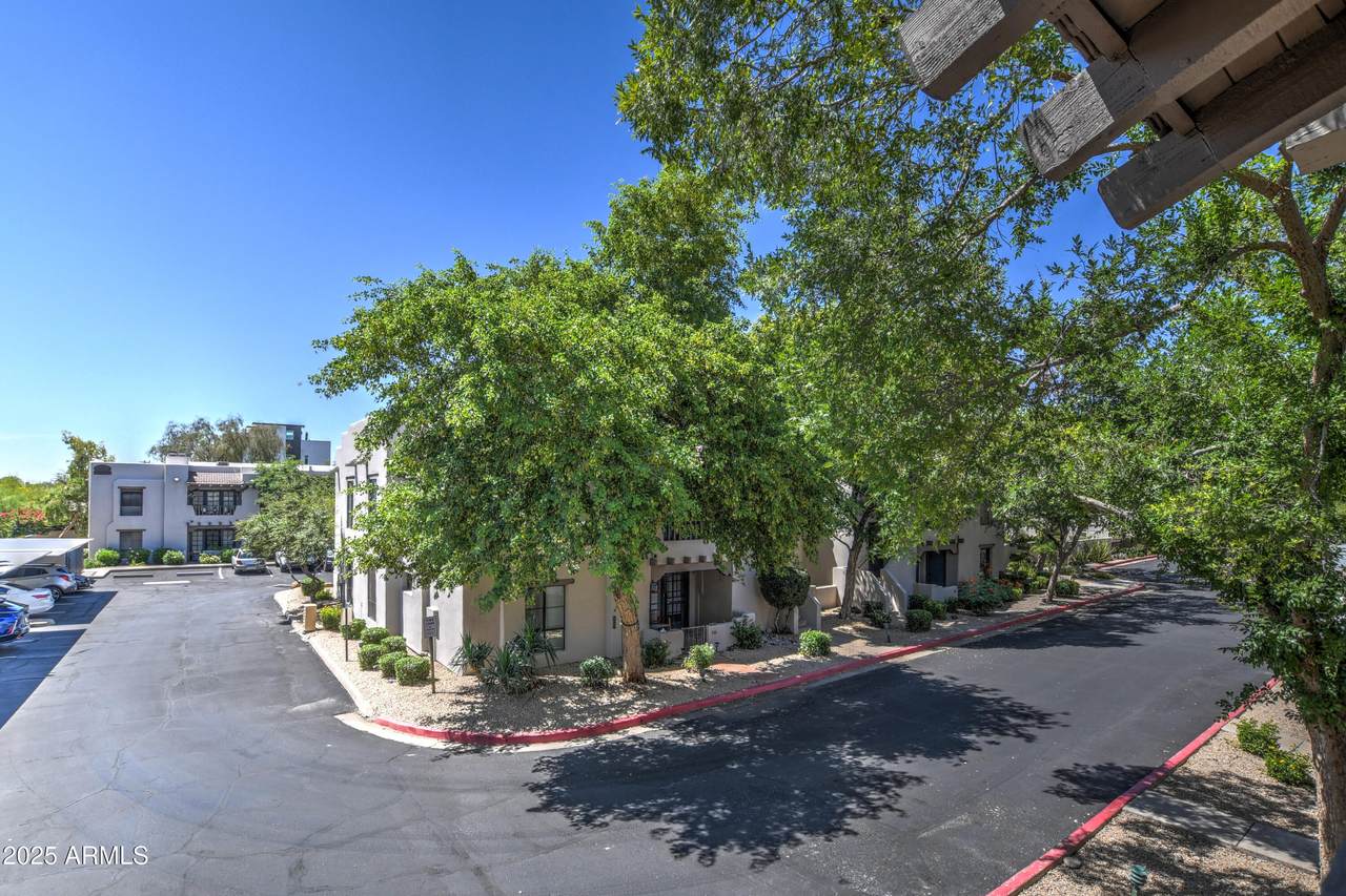 7300 Dreamy Draw Drive - Photo 1