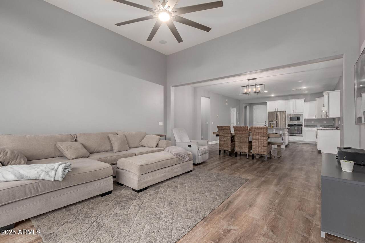 8987 Seldon Lane - Photo 1