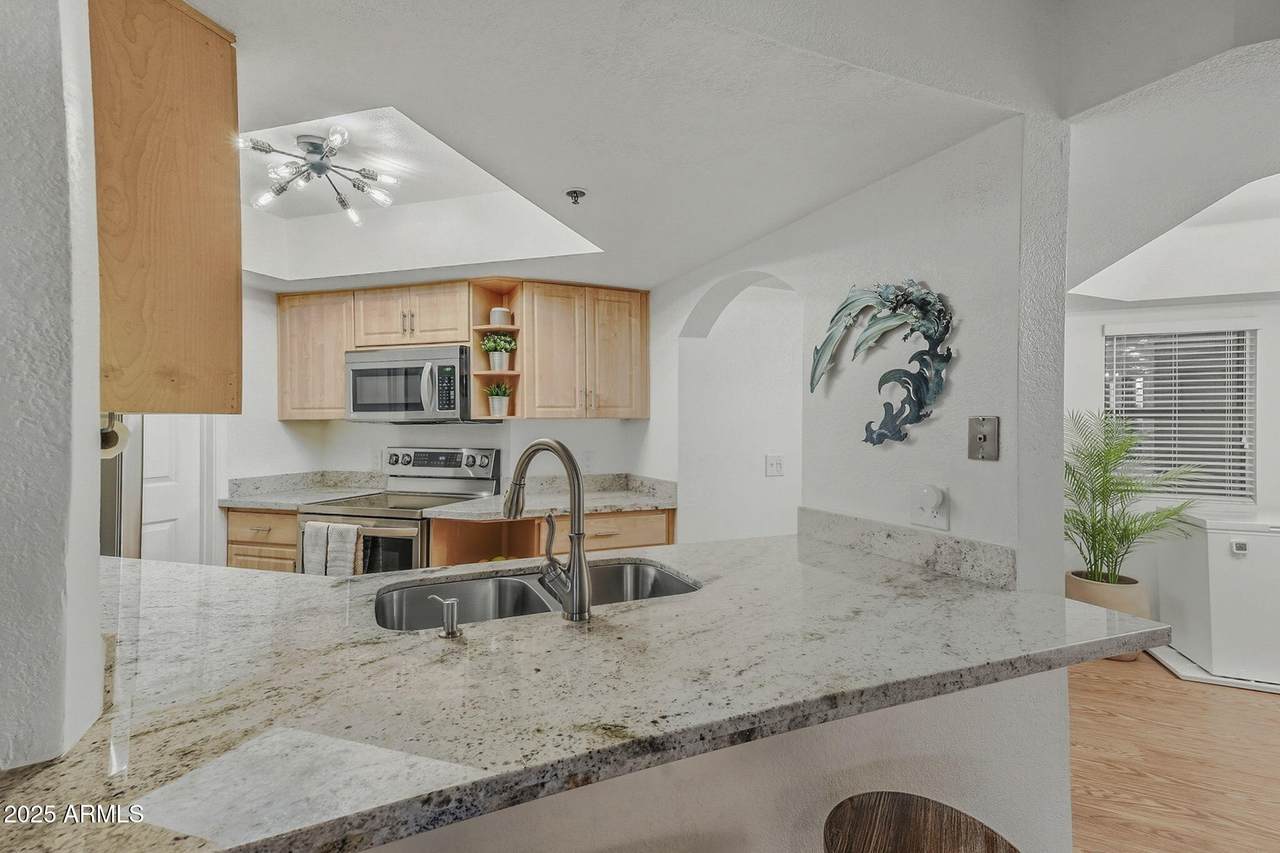 5104 32ND Street - Photo 1