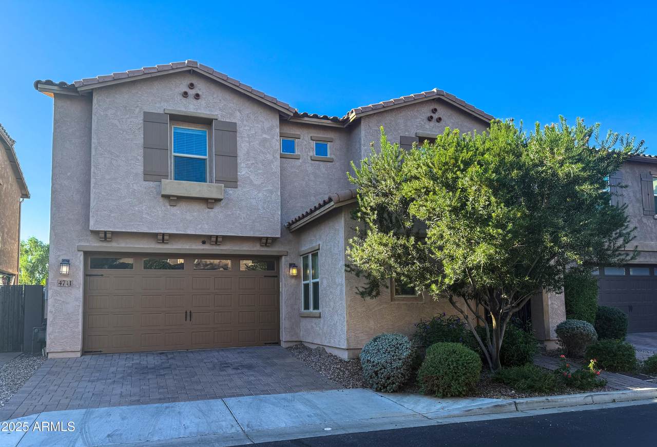 4711 Daley Lane - Photo 1