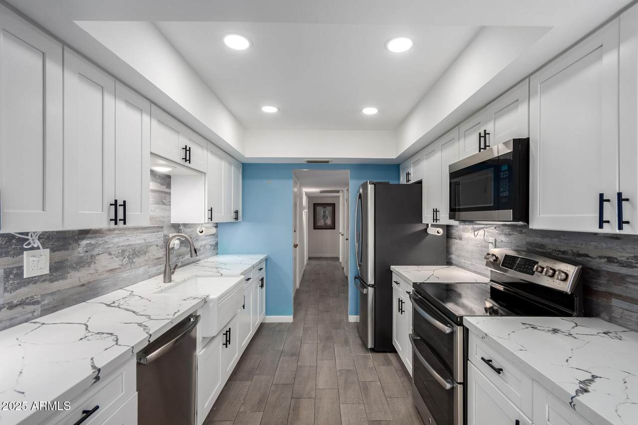 19045 Signal Butte Circle - Photo 1