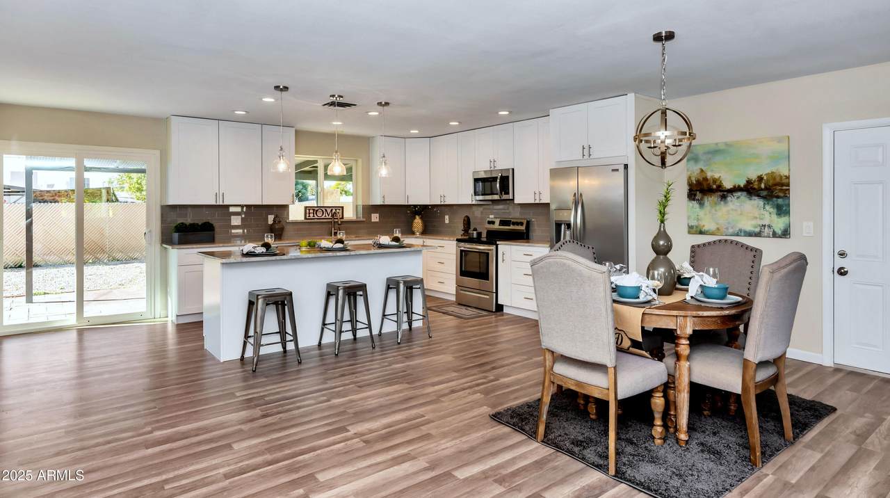 11620 31ST Drive - Photo 1