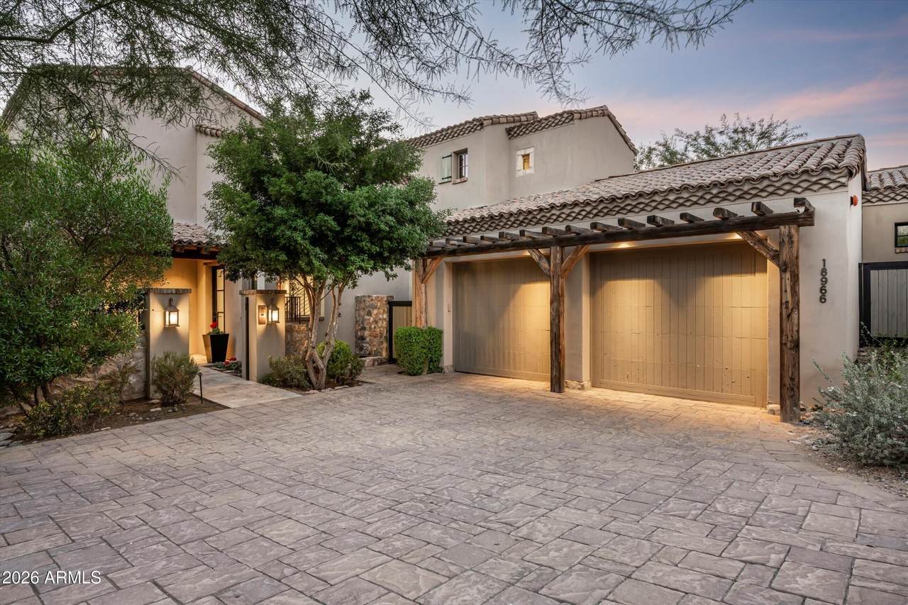 18966 Silverleaf Drive - Photo 1