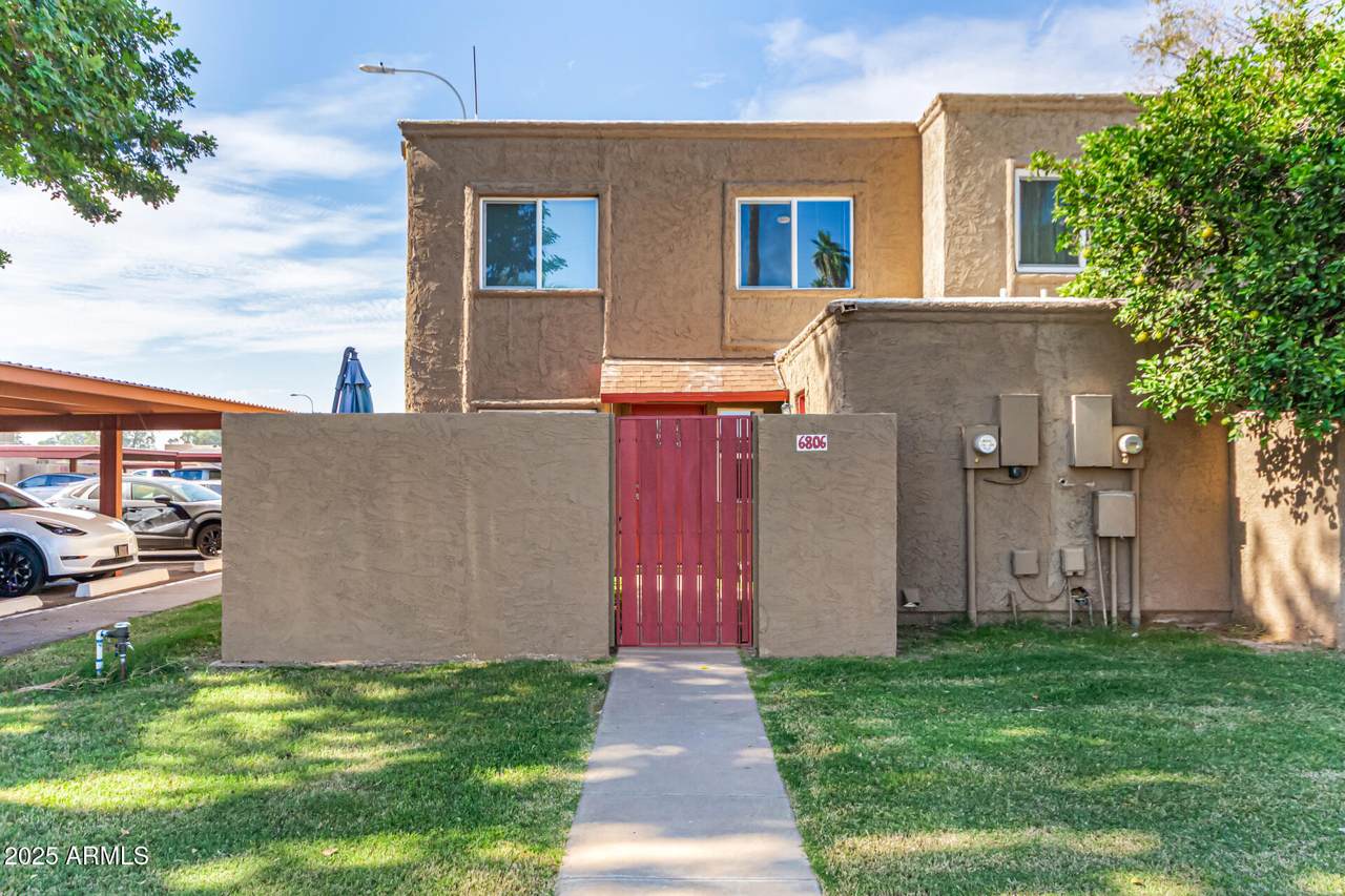 6806 Devonshire Avenue - Photo 1