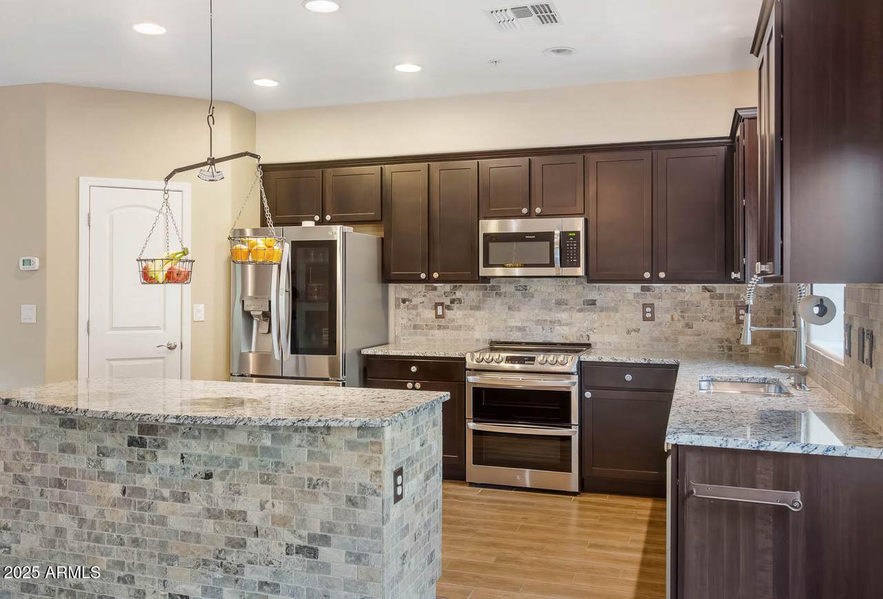 240 Juniper Avenue - Photo 1