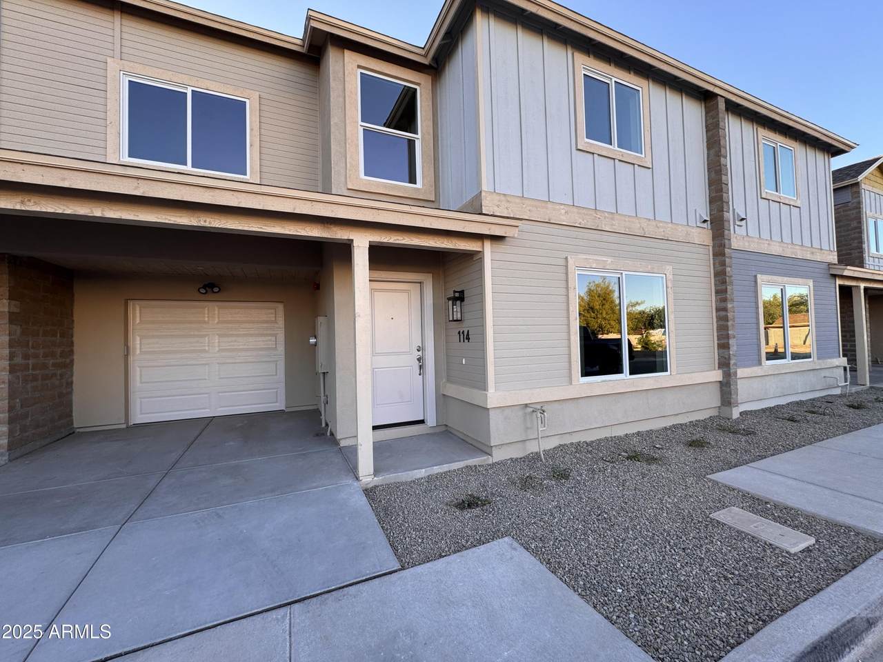 523 Pasadena - Photo 1