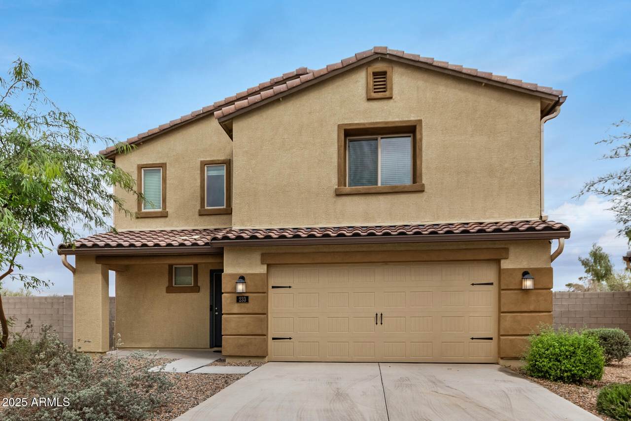 233 Oak Street - Photo 1