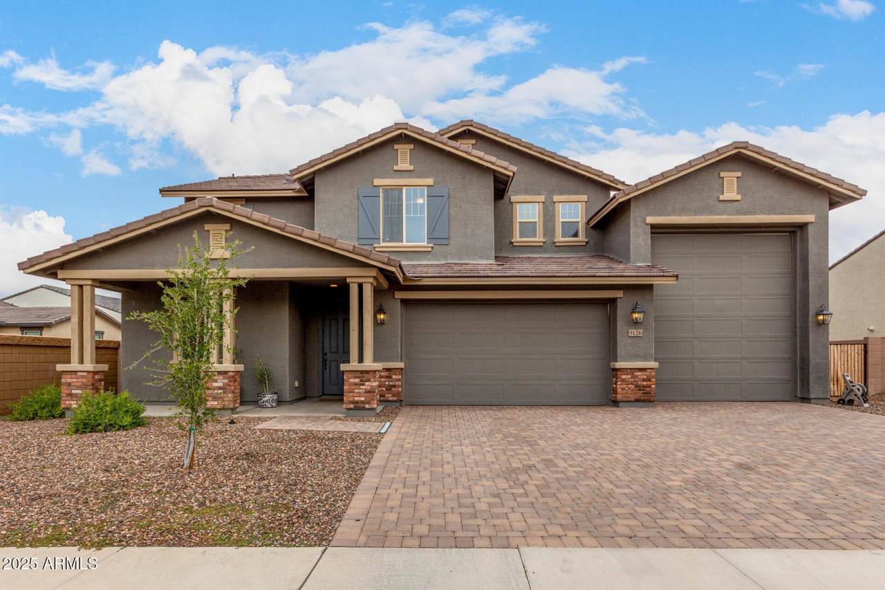 5126 Roundhouse Road - Photo 1