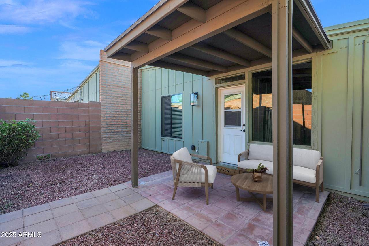 4429 Hubbell Street - Photo 1