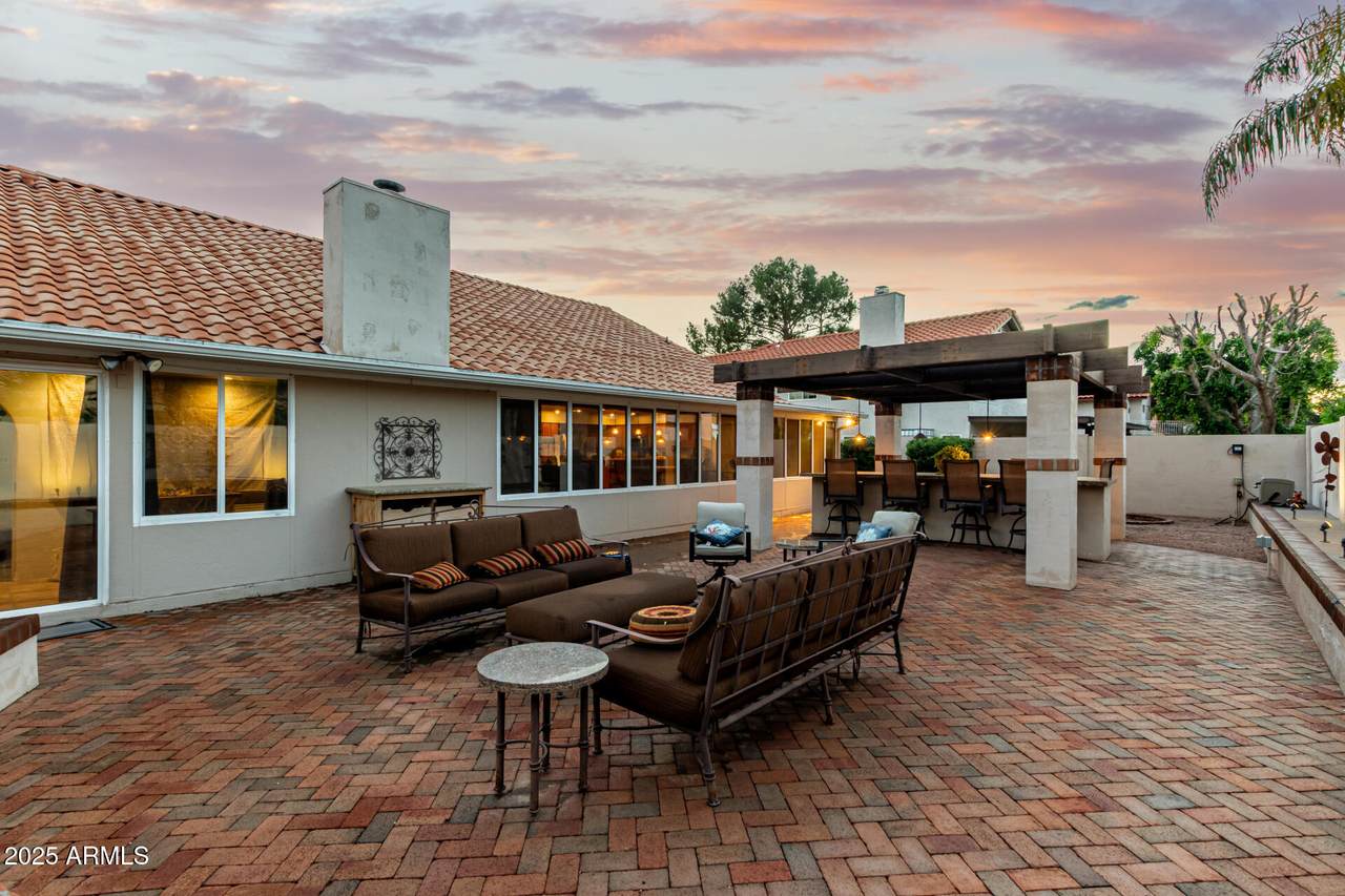 2854 Mallory Street - Photo 1