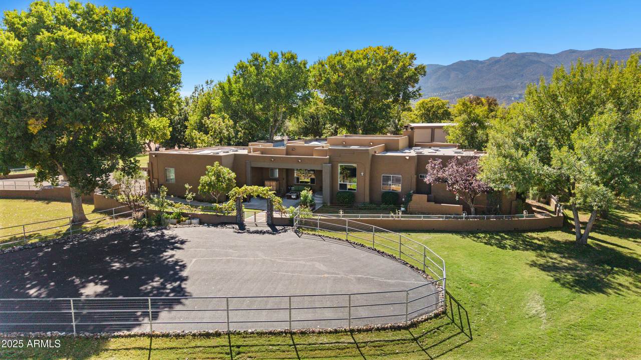 1450 Maybelle Lane - Photo 1