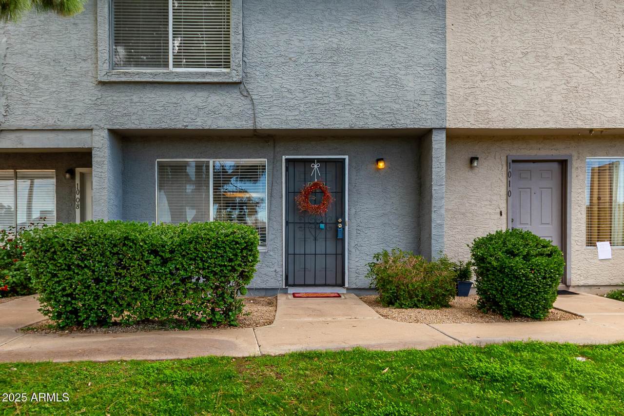 19601 7TH Street - Photo 1