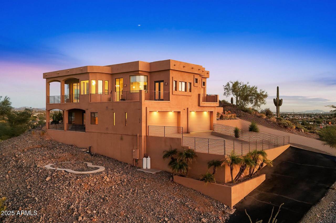 634 Signal Butte Road - Photo 1