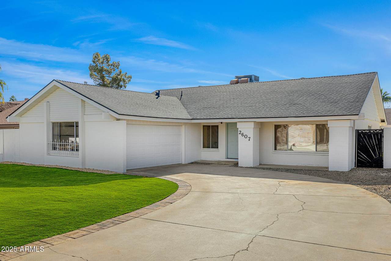 2607 Corrine Drive - Photo 1