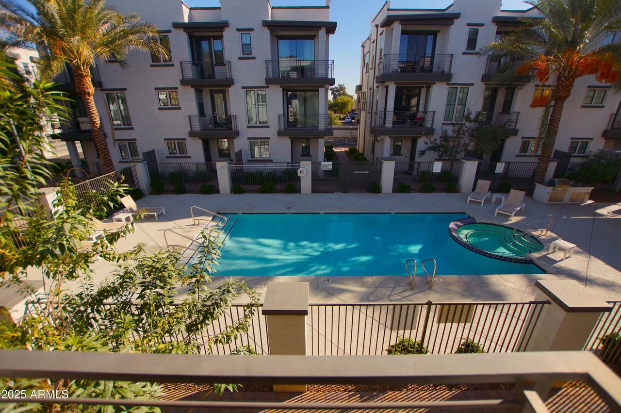 2090 Dorsey Lane - Photo 1