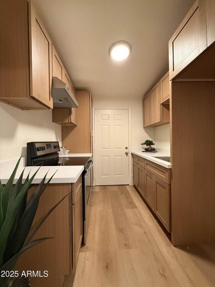 237 7TH Street - Photo 1