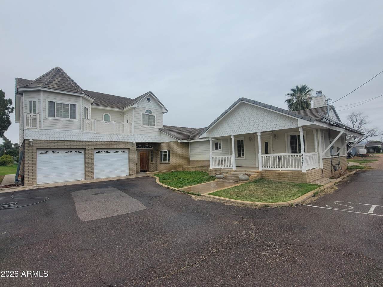 3131 Gilbert - Photo 1