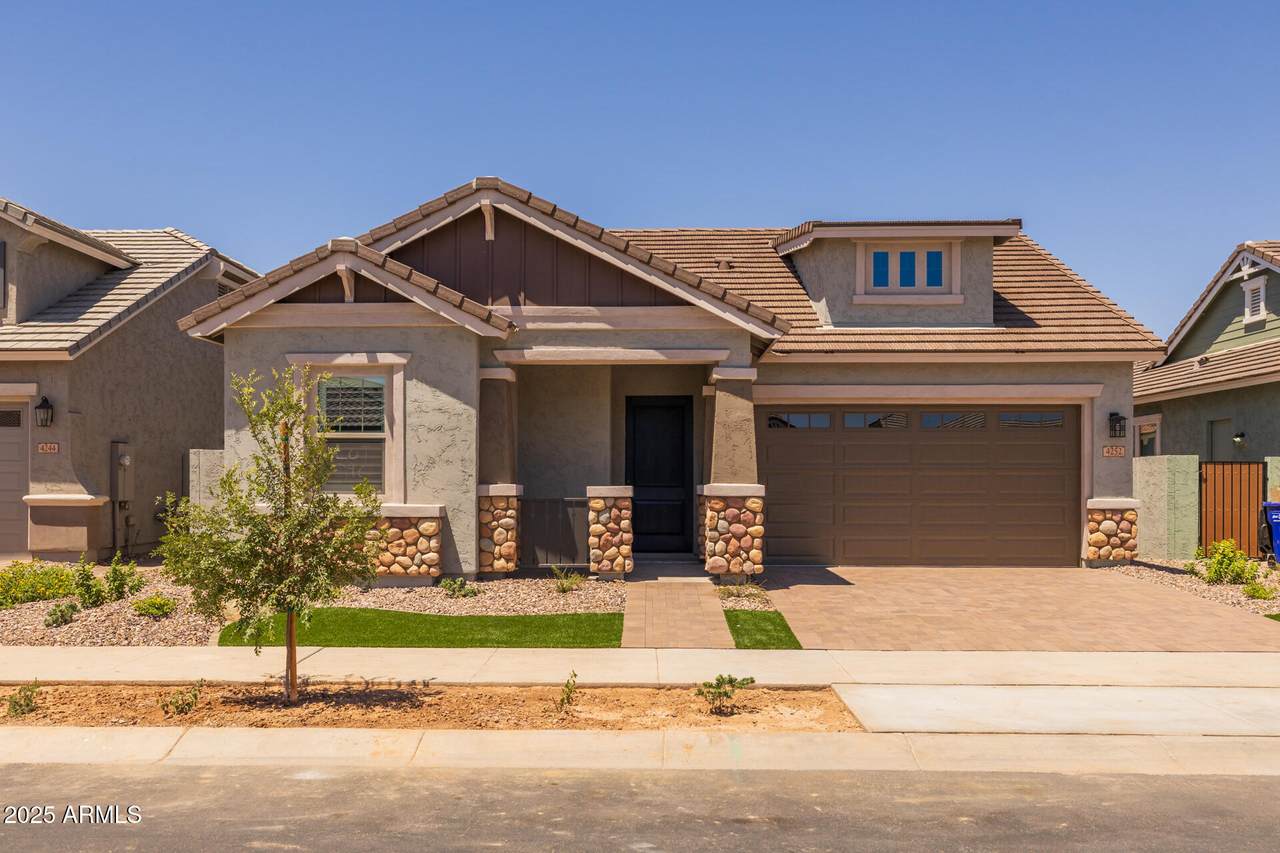 4252 Bernice Street - Photo 1