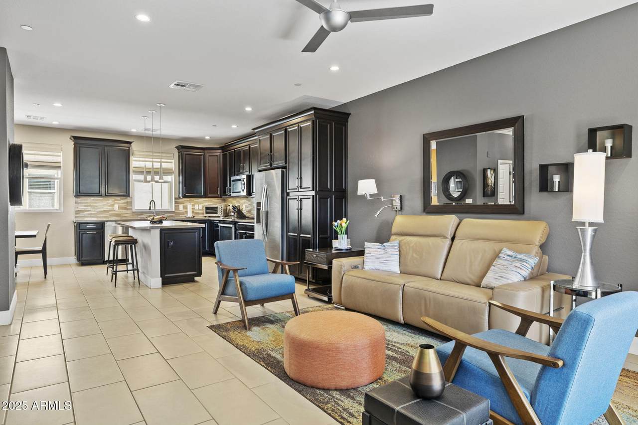 820 8TH Avenue - Photo 1