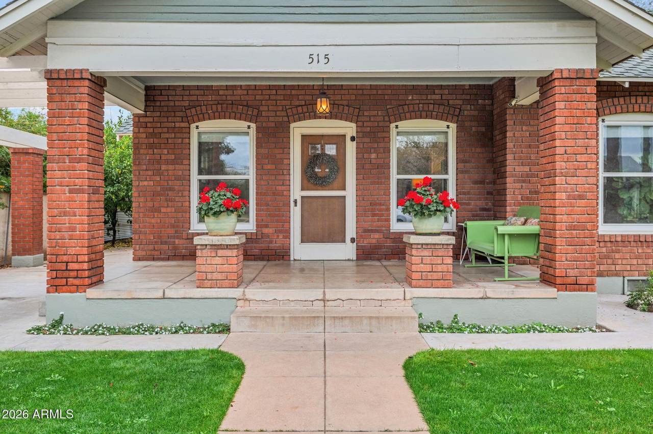 515 Lynwood Street - Photo 1