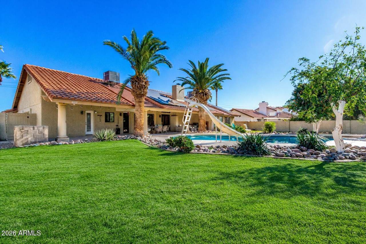 18008 75TH Avenue - Photo 1