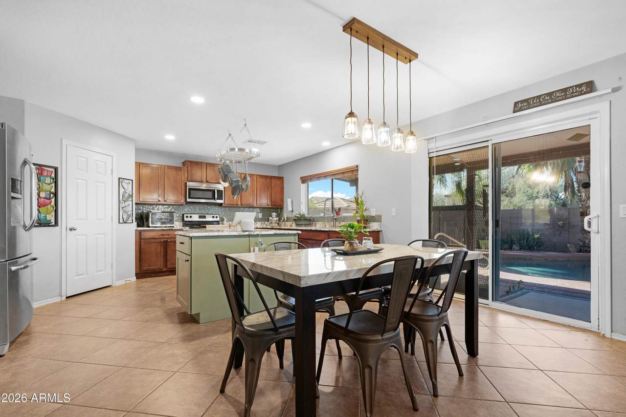 28204 Granite Avenue - Photo 1