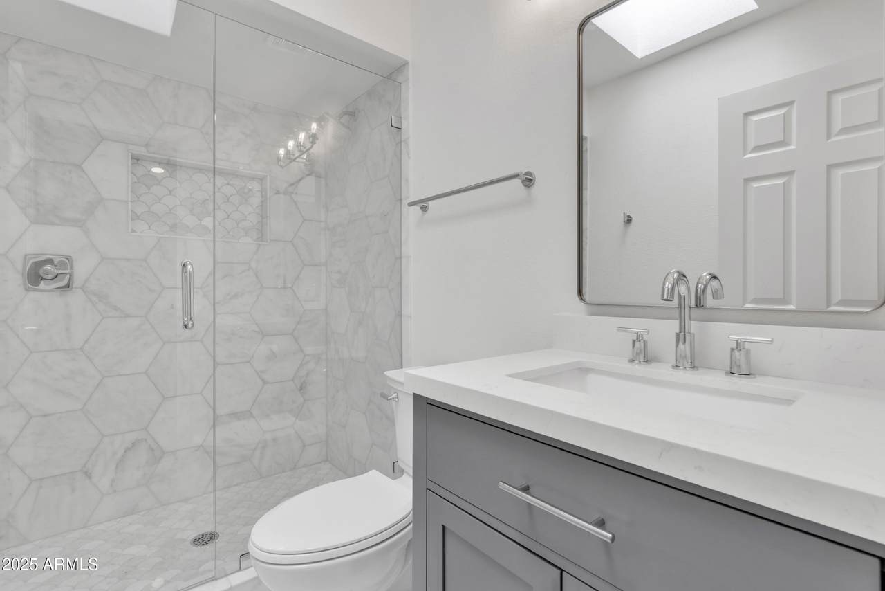 220 22ND Place - Photo 1