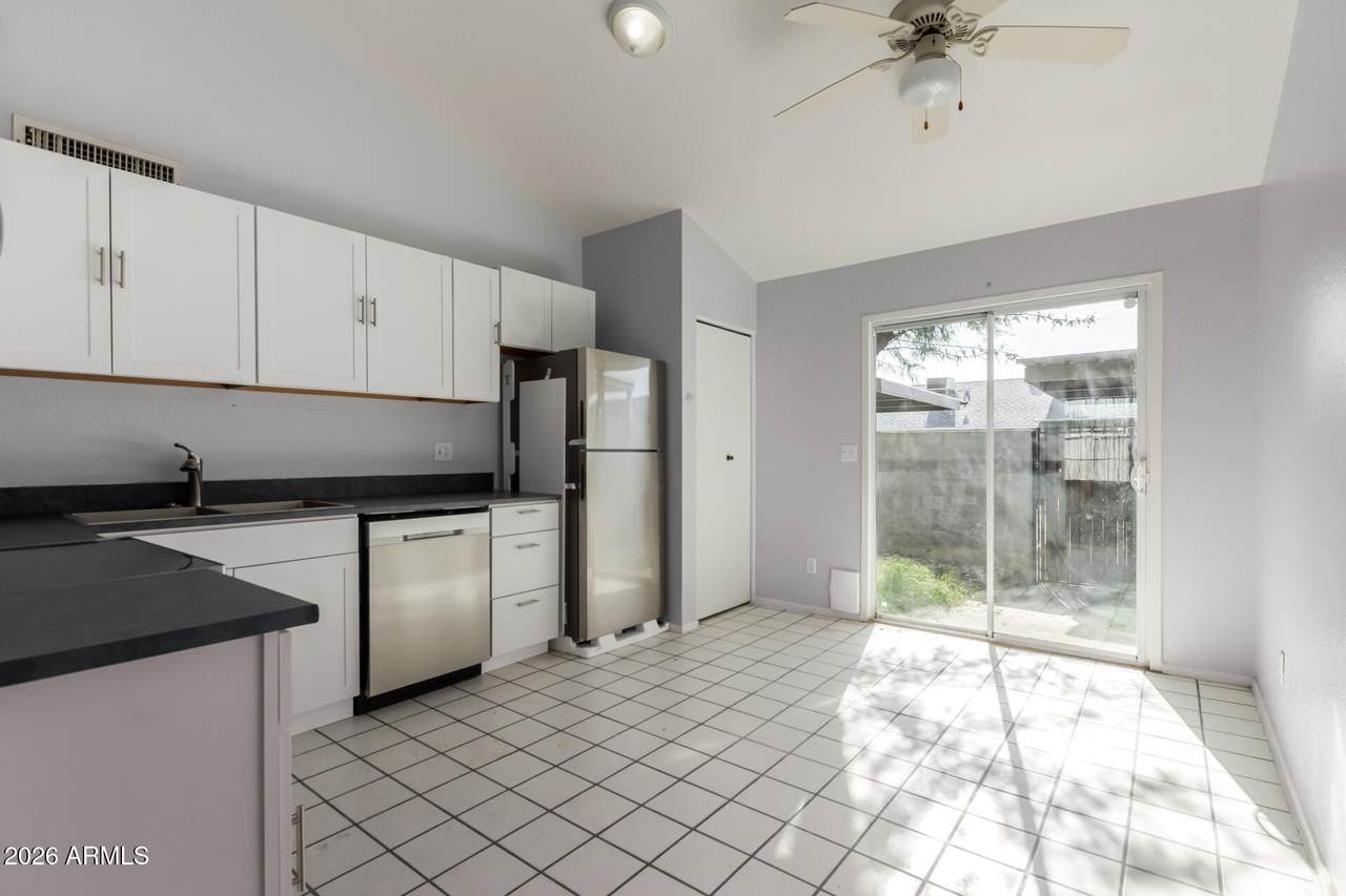 5960 Oregon Avenue - Photo 1