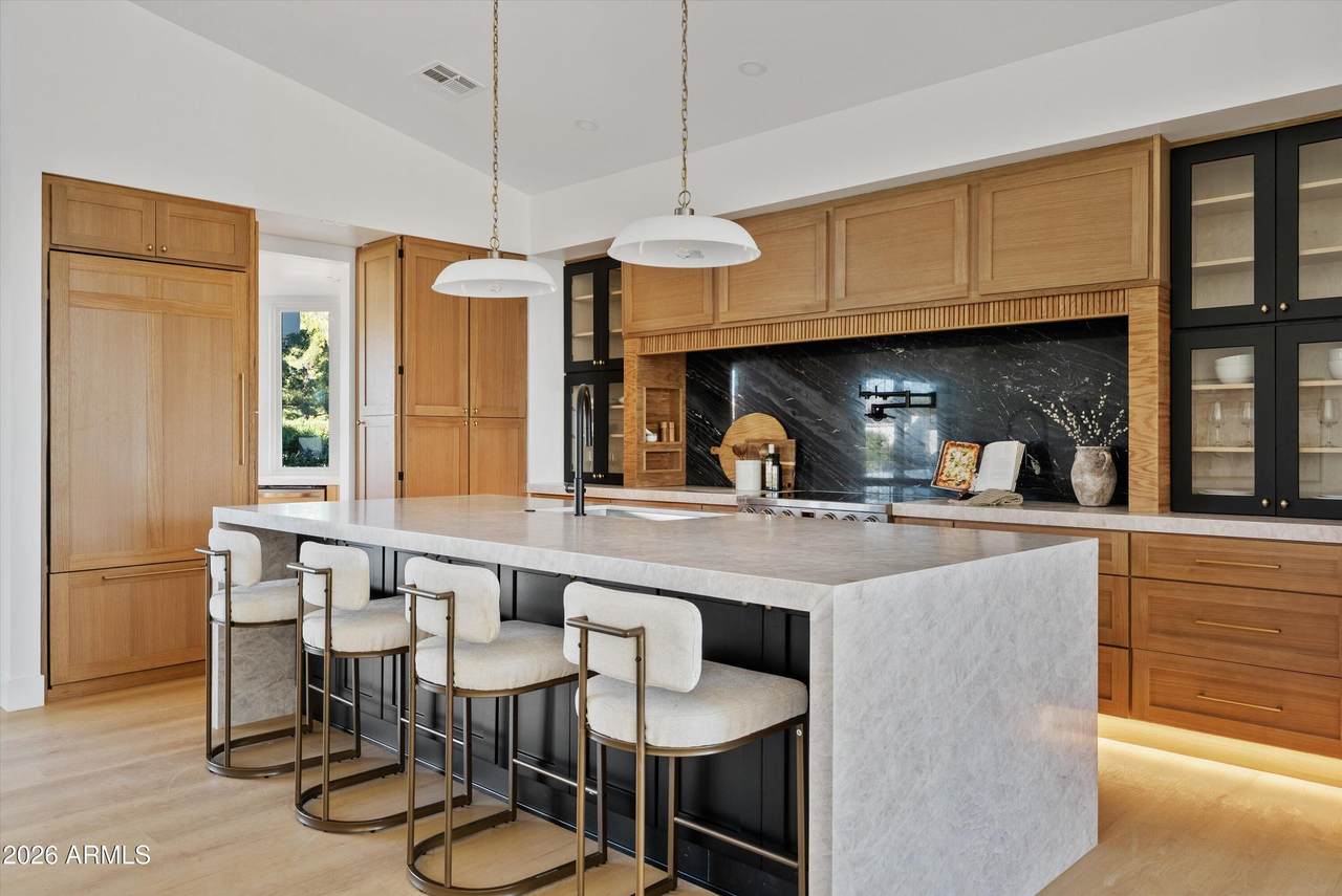 4928 Paradise Lane - Photo 1