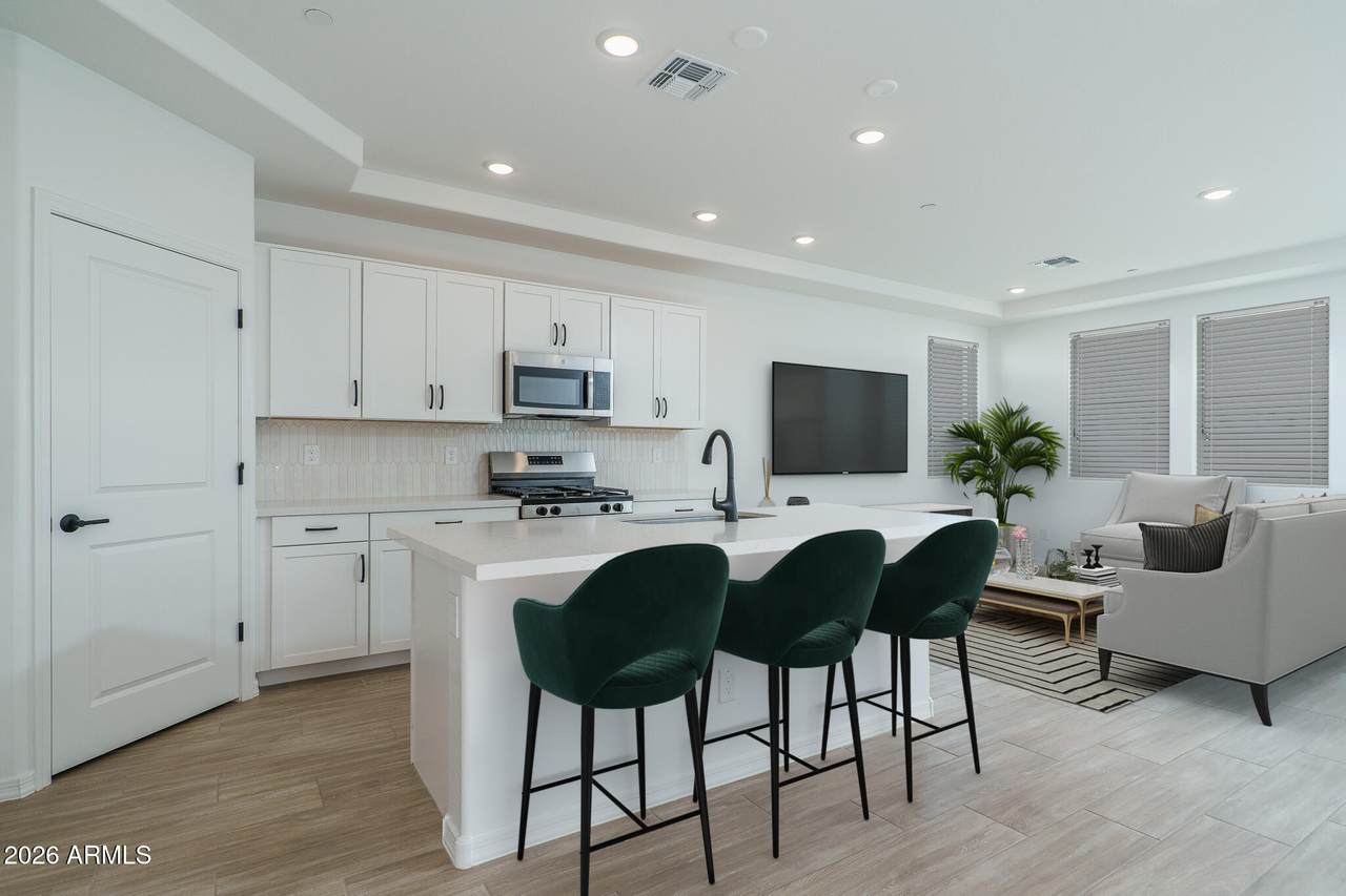 21297 Edgemont Avenue - Photo 1