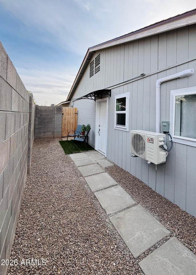 4607 Lupine Avenue - Photo 1