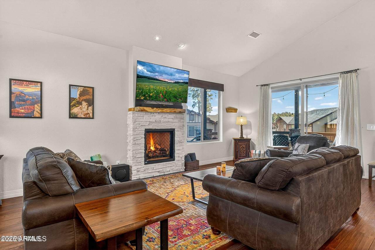 2926 Presidio De Calabasas - Photo 1