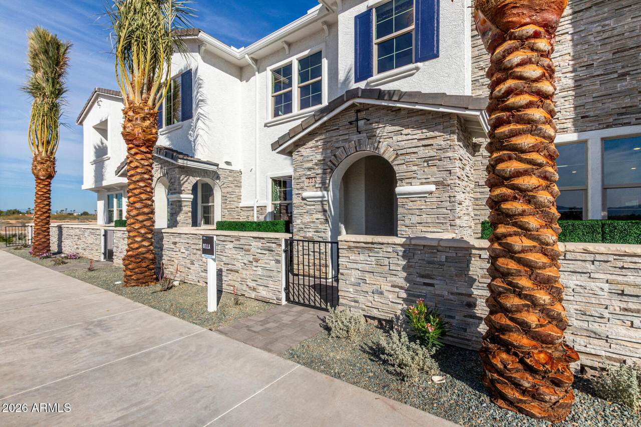 13975 Luke Parkway - Photo 1