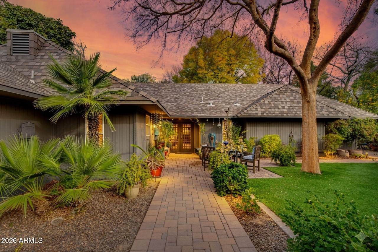 2038 Pasadena Avenue - Photo 1