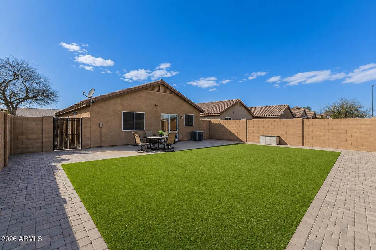 12505 El Frio Street - Photo 1