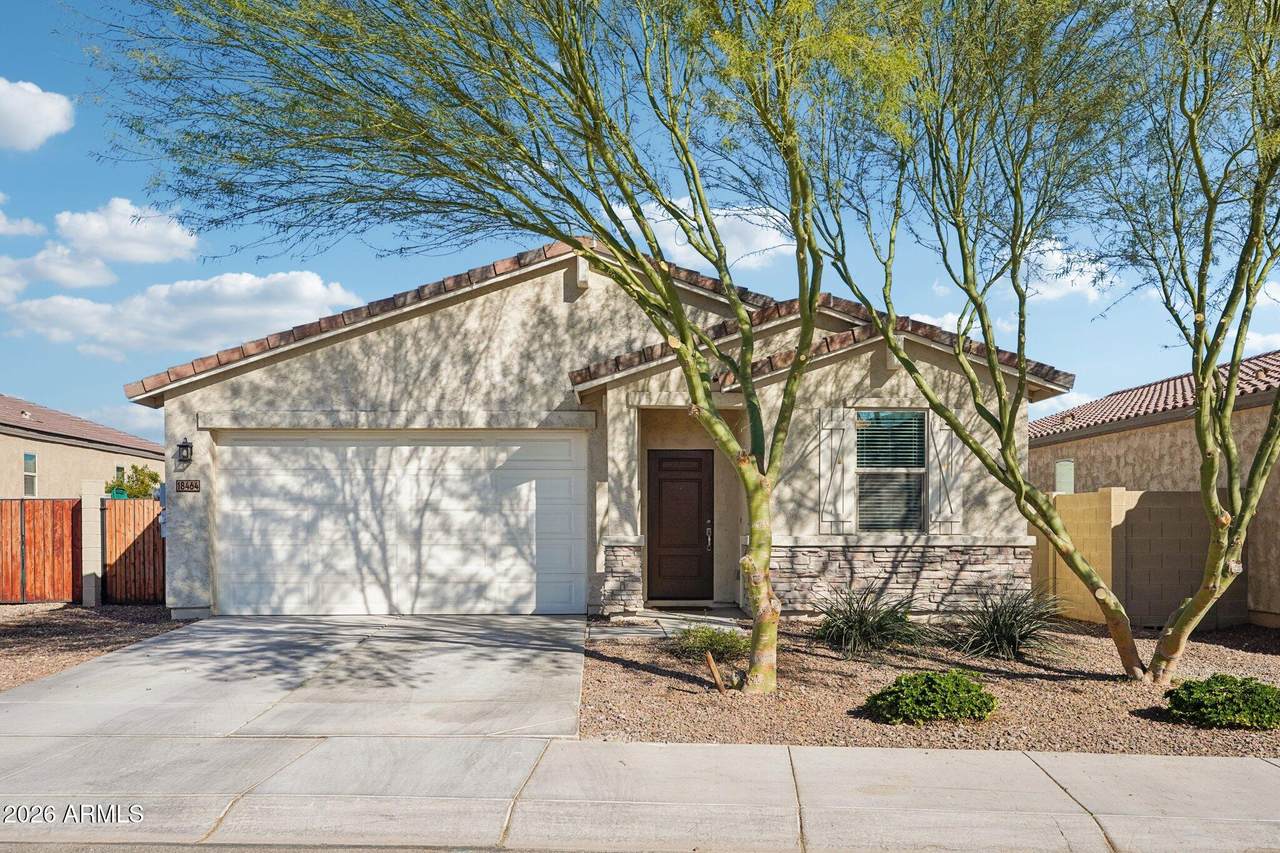 18464 Puget Avenue - Photo 1