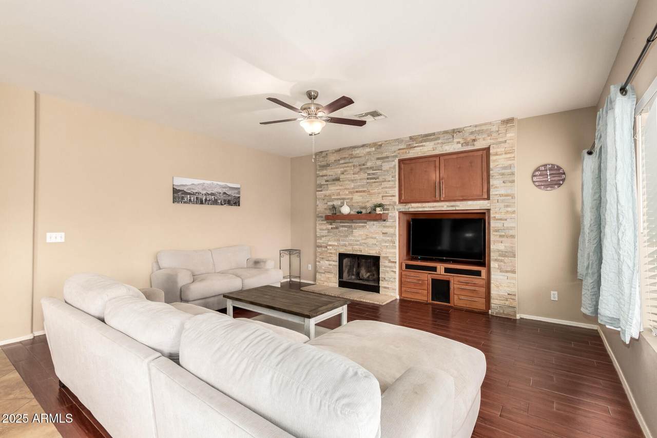 8274 Stephanie Lane - Photo 1